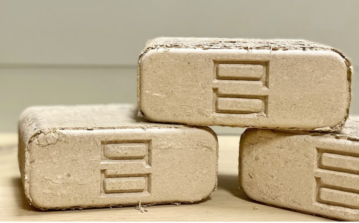 Træbriketter Berg & Berg Kasse med 5 x 10 kg.